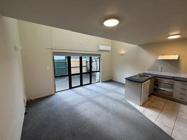 new lynn, 2 bedrooms