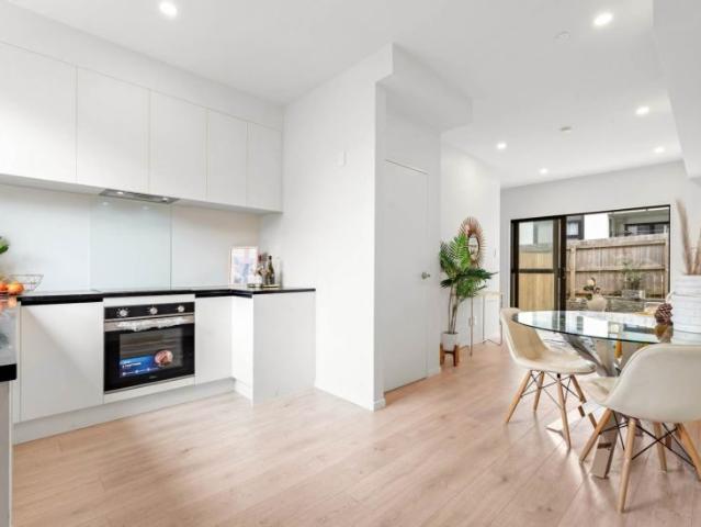 new lynn, 2 bedrooms
