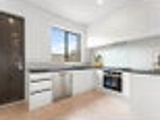 New Lynn, 2 bedrooms, $580 pw