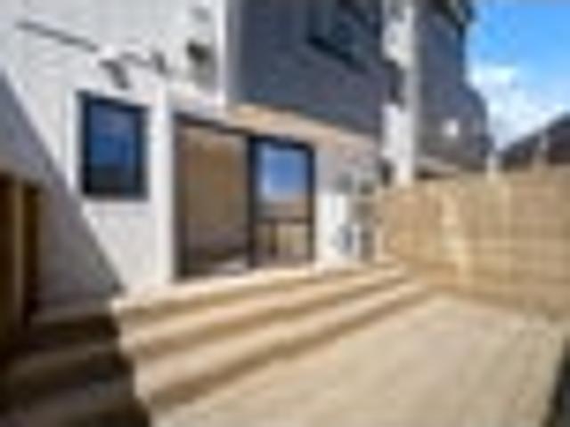 New Lynn, 2 bedrooms, $650 pw