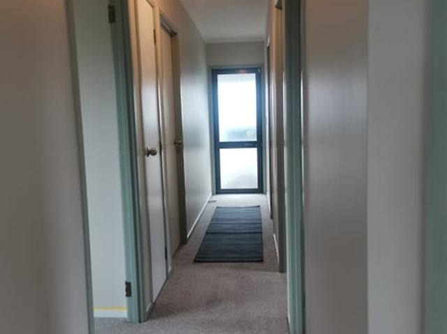 new lynn, 3 bedrooms