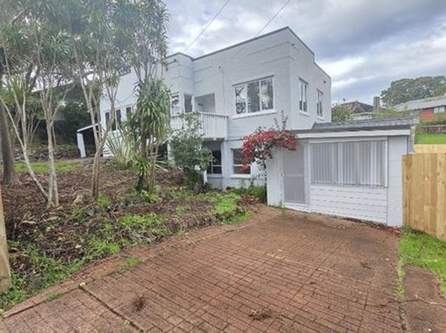 new lynn, 3 bedrooms