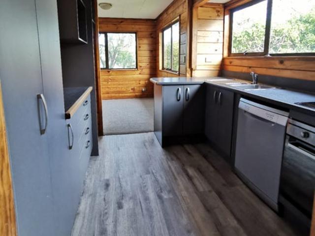 new lynn, 3 bedrooms