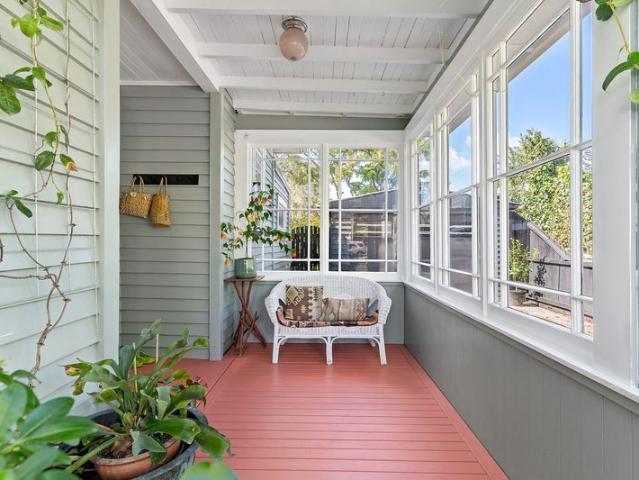 new lynn, 3 bedrooms