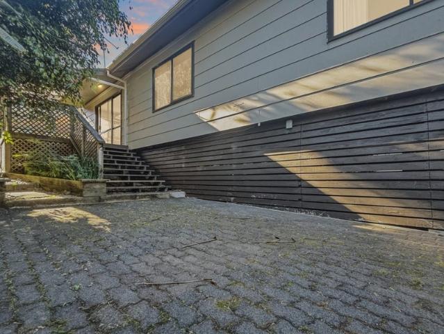 new lynn, 3 bedrooms