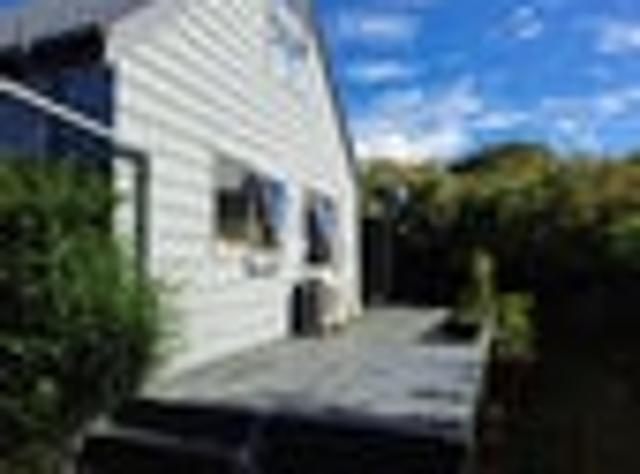 New Lynn, 3 bedrooms, $570 pw