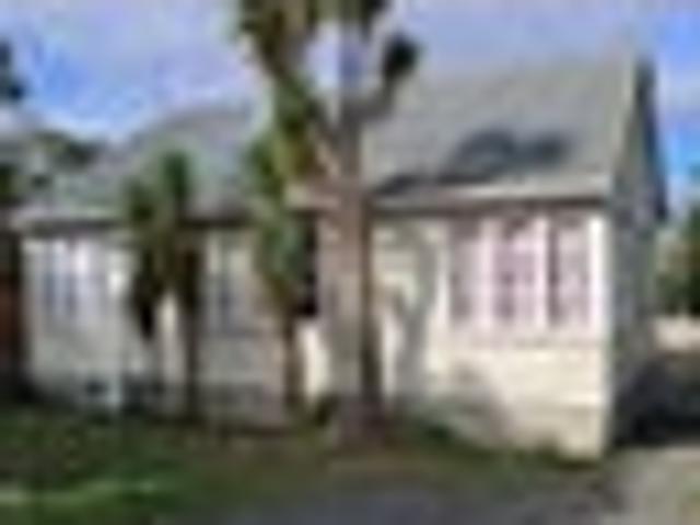 New Lynn, 3 bedrooms, $595 pw