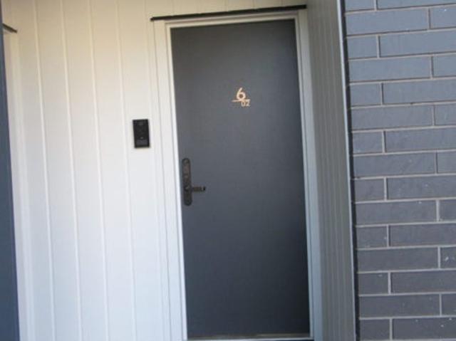 new lynn, 3 bedrooms