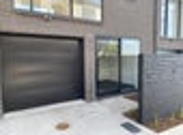 New Lynn, 3 bedrooms, $660 pw