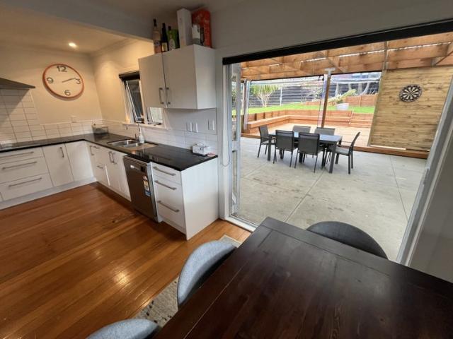 new lynn, 3 bedrooms
