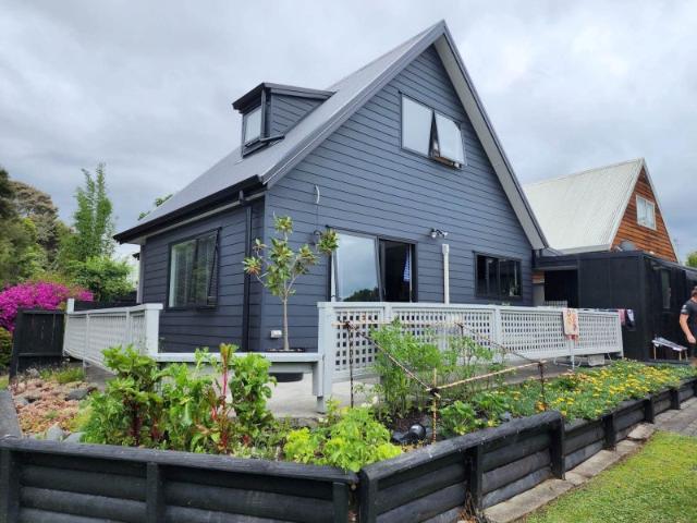 new lynn, 3 bedrooms