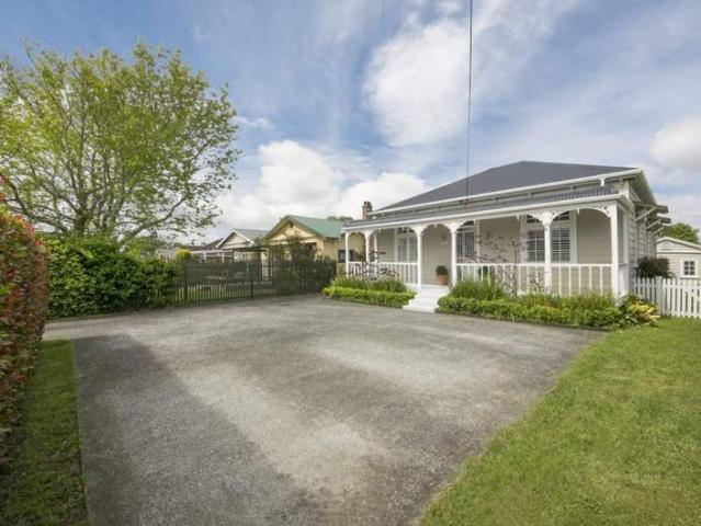 new lynn, 3 bedrooms
