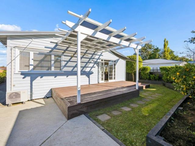 new lynn, 3 bedrooms