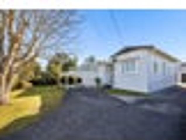 New Lynn, 3 bedrooms, $750 pw
