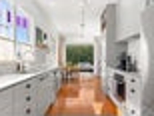 New Lynn, 3 bedrooms, $700 pw