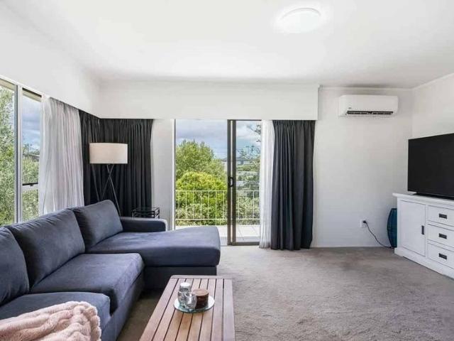 New Lynn Furnished Apartment