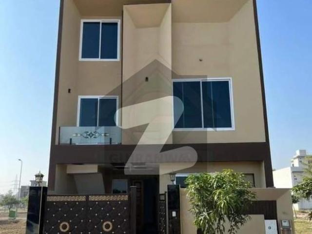 New Modern House 5 Marla In D Block Available For Sale In Royal Palm City