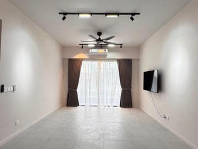 New Myra Cove Condo 3R2B Partly Furnish Cyberjaya Verdi Near Tamarind
