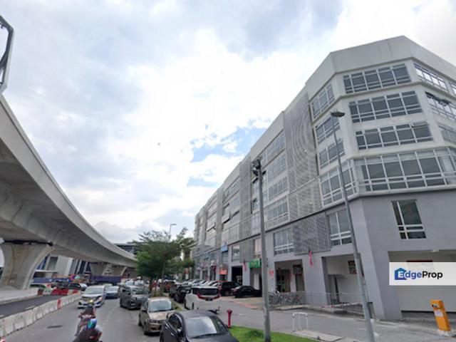 NEW Next to MRT/KTM, Main road, lift College/HQ