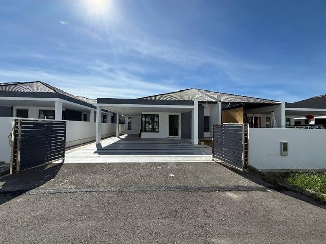New Single Storey Semi Detached House for Rent at Riam Avenue Miri