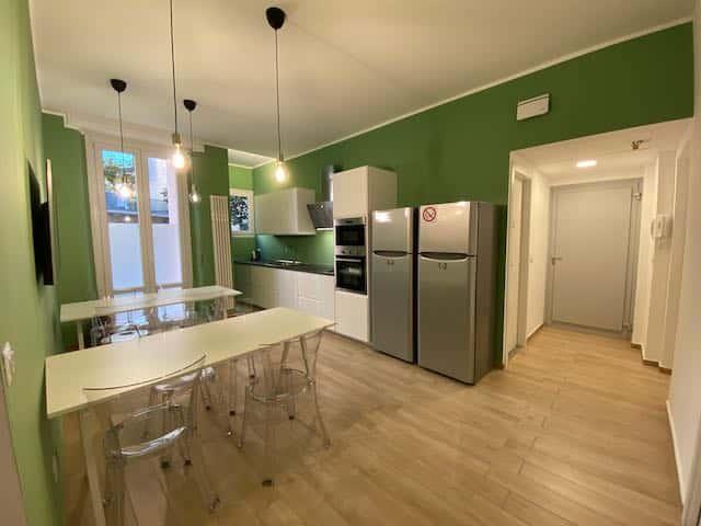 NEW students house double room with two bed and shared toilet L01.1