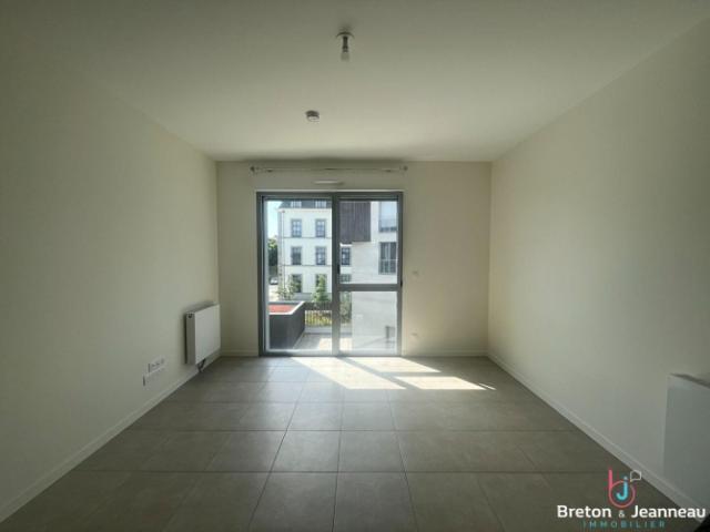 New Studio Ferrié District in LAVAL