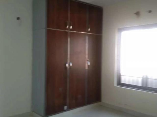 New Super Town 10 Marla upper Portion for Small family. Lahore New Super Town ID 25308