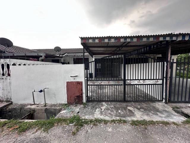 New Paint Single Storey Terrace House Taman Sentosa Klang Selangor
