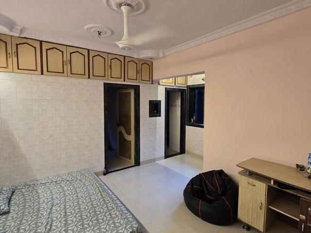 New Palm Beach CHS 4 Bedroom 2520 Sq. Ft. Builder Floor in Nerul Sector 4 Navi Mumbai Listing ID: #9956