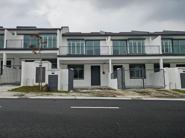 New Phase 2Murah 2sty House Taman Scientex Rawang Anggun City