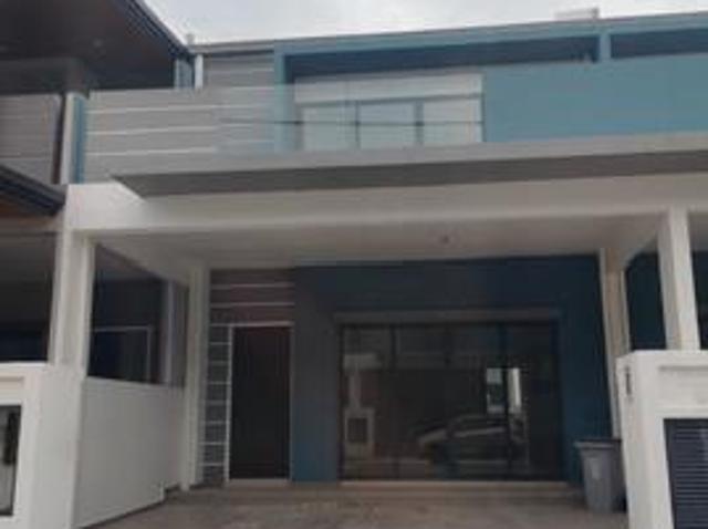 New Phase 6 Country Villas Resort Double Storey Terrace For Sale