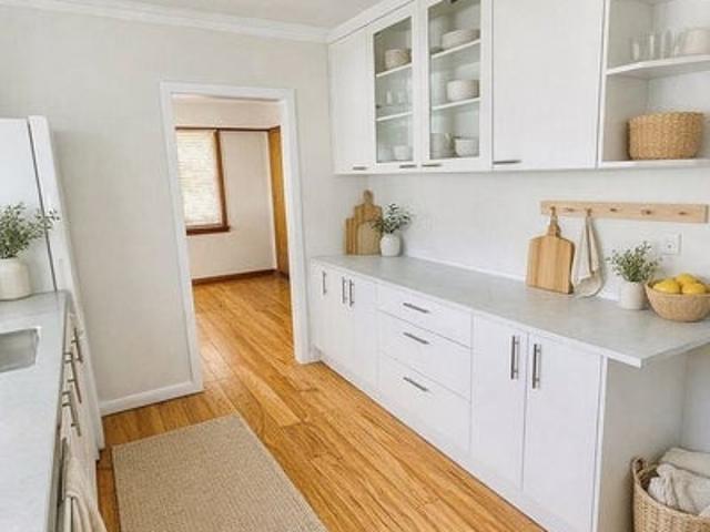 new plymouth, 3 bedrooms
