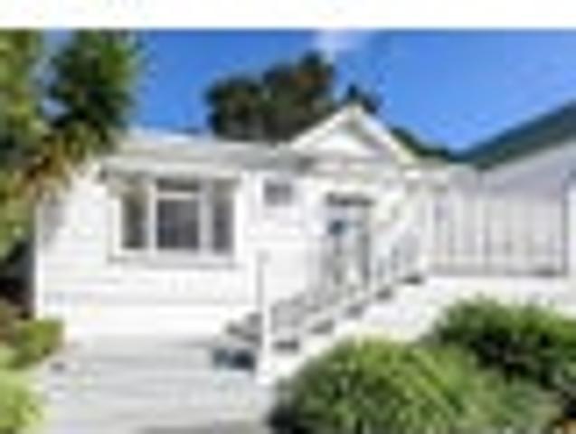 New Plymouth, 3 bedrooms, $650 pw
