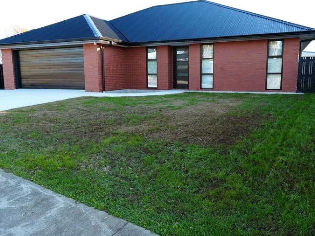 new plymouth, 3 bedrooms