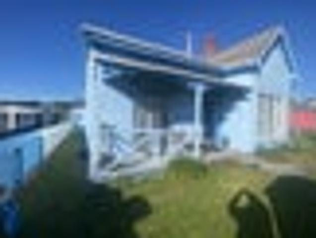 New Plymouth, 2 bedrooms, $420 pw