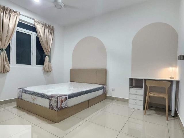 NEW Premier Medium Bedroom for RENT @ Seksyen 22 Shah Alam