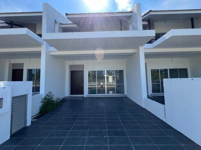 New Rawang l Freehold2Sty House Tamansari Rawang AEON Facing Empty