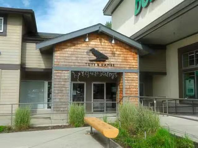 Cozy Retail for lease in Gibsons, Sunshine Coast, 119 1100 Sun.
