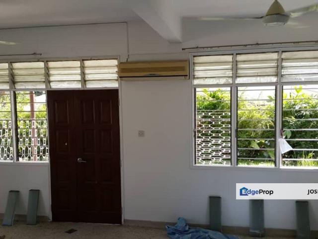 New Refurbish Semi D with Big Land For