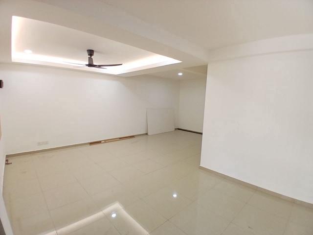 New Renovated Kulai Sri Putri Unblovck View Double Storey House
