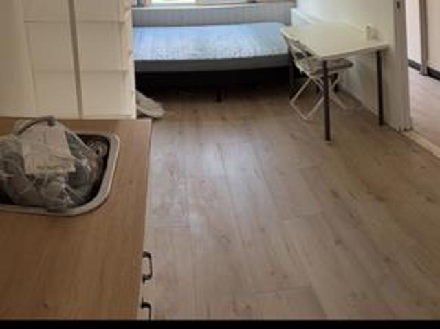 New renovated room for student with registration!