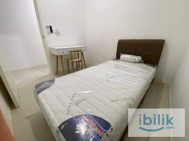 New Renovated Vierra Residence Bukit Jalil Small Room Rent for Female