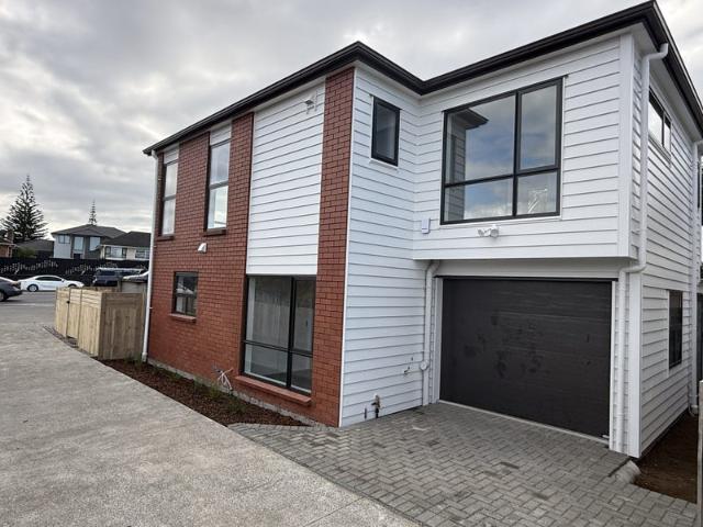 new windsor, 4 bedrooms