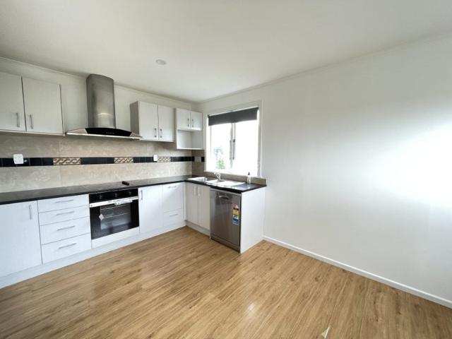 new windsor, 4 bedrooms