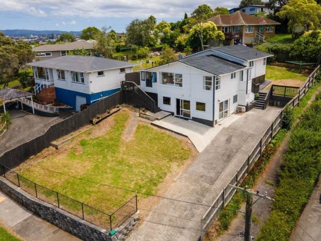 new windsor, 5 bedrooms
