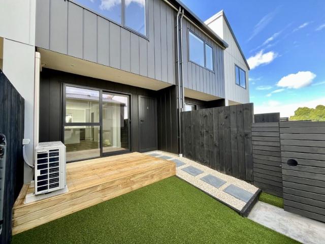 new windsor, 2 bedrooms