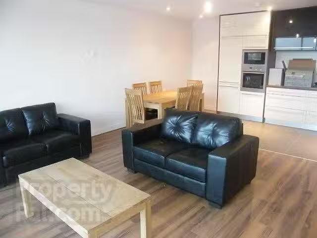Rental! The Arc, 2b Queens Road