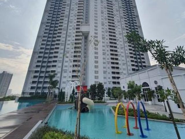 New Unit with L Shape Balcony Full Loan Low DP Spacious Design Condo
