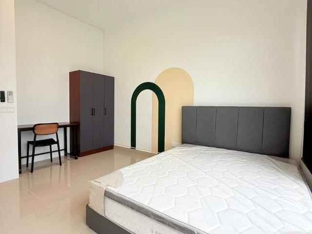 [New Unit] Big Room Queen Bed with A/C & Window Partition for Rent at Ava Residence