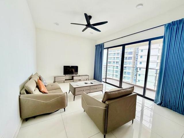 New unit country garden 3 bed danga bay rf bora low deposit